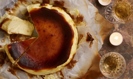 Reviving Your Cheesecake: Creative Fixes and Elegant Presentation Tips