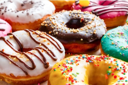 Explore the world of gourmet donuts! Discover artisanal flavors, health-conscious options, and the latest trends in this comprehensive guide