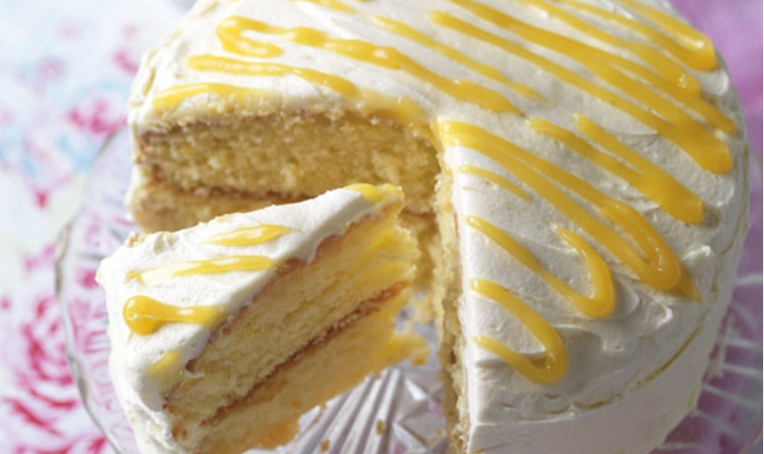 Discover how to bake the perfect Lemon Curd Cake with our easy-to-follow recipe. Enjoy a blend of tangy lemon, moist sponge, and creamy frosting.