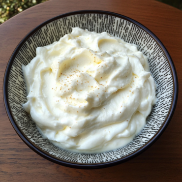 Homemade Cream Cheese Recipe – Easy, Creamy & Delicious DIY Spread