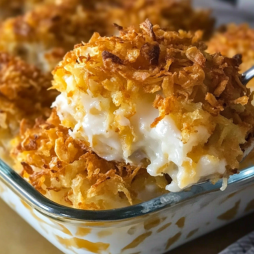 Funeral Potatoes with Hashbrowns – The Best Cheesy Casserole Recipe