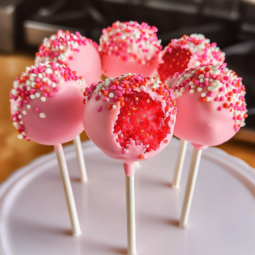 Easy Homemade Strawberry Cake Pops – Step-by-Step Guide